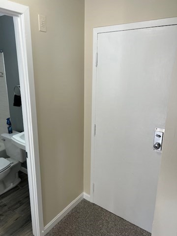 2 beds, 1 bath, 764 sqft, $2,100, Unit 1-27