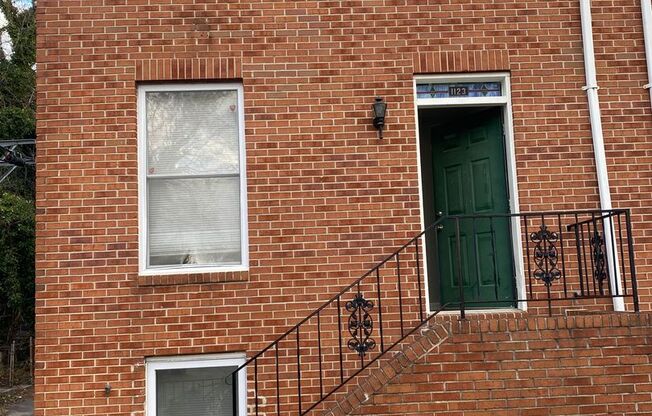 ** 3 BEDROOM TOWNHOME **