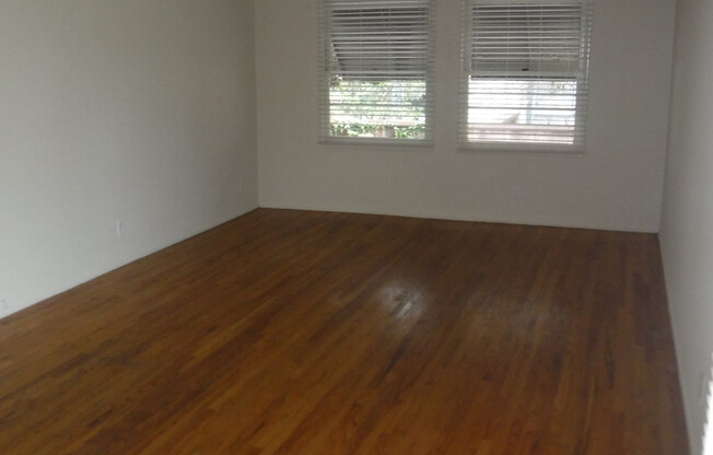Near Circle Area: 3 Bedroom 2 Bath Home With Family Room