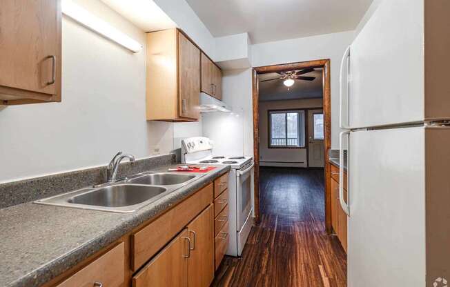 Rolling Hills Apartments, St Paul, MN