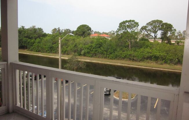 2 bedroom 2 bathroom with washer and dryer in Vantage Point