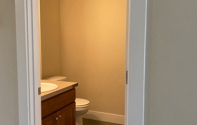 8527-8539 SE Clinton 7 plex