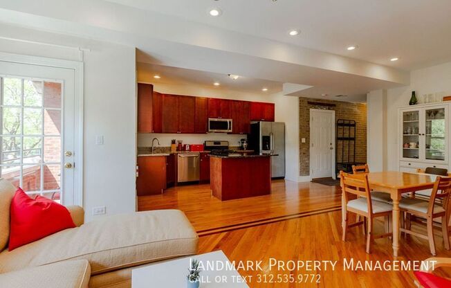 4853 S VINCENNES