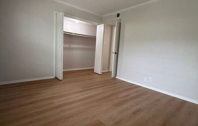 2 beds, 1 bath, 992 sqft, $1,414, Unit ABB-1-220