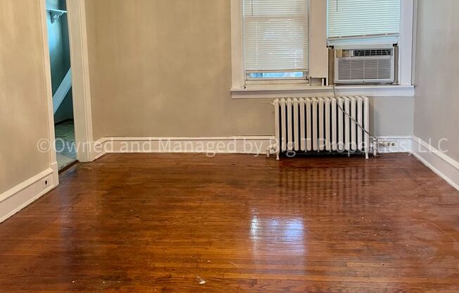 3 beds, 1 bath, $1,650