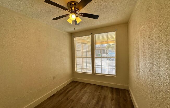 1 bed, 1 bath, 400 sqft, $650