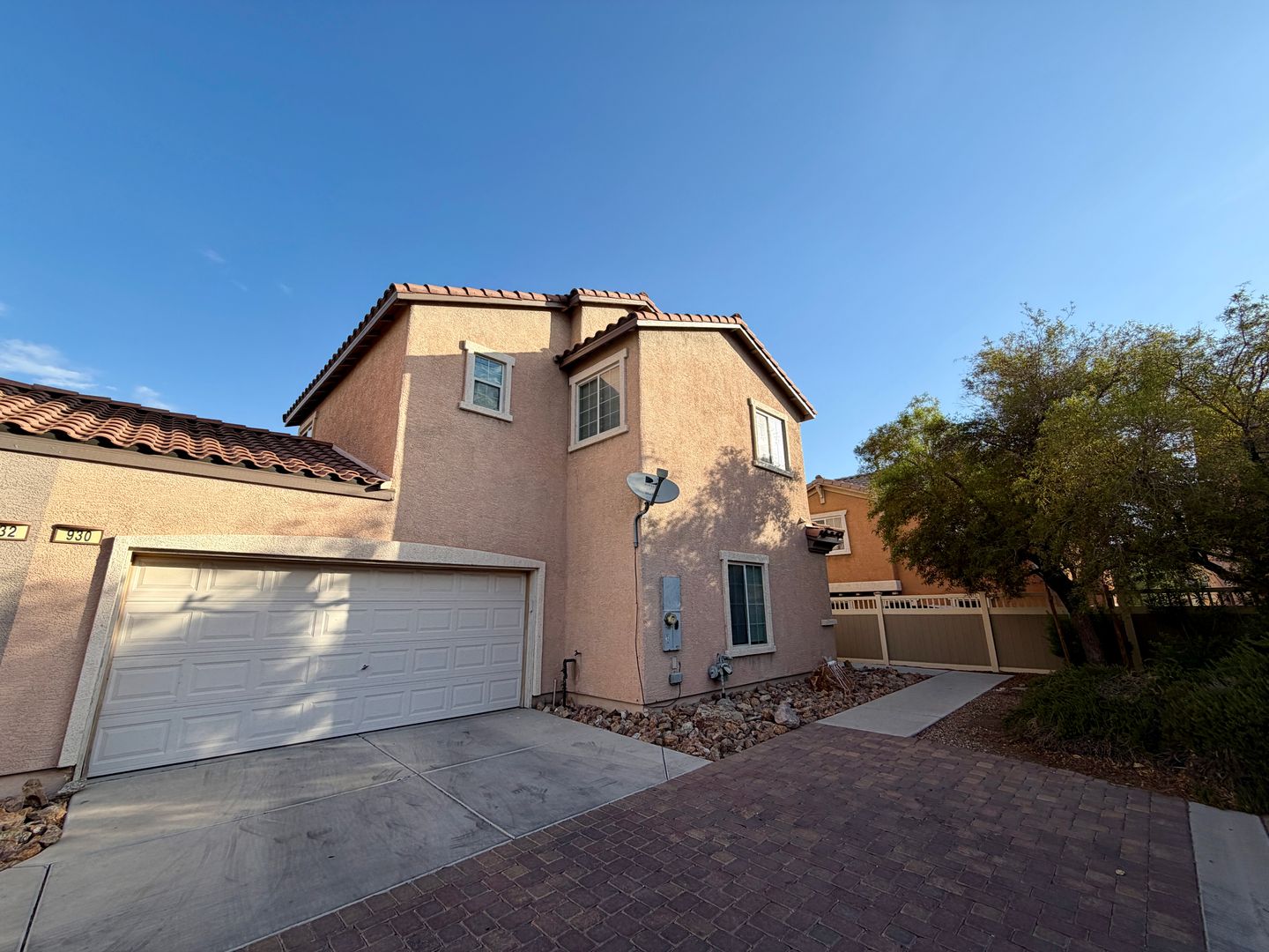 4 bedroom in Weston Wills