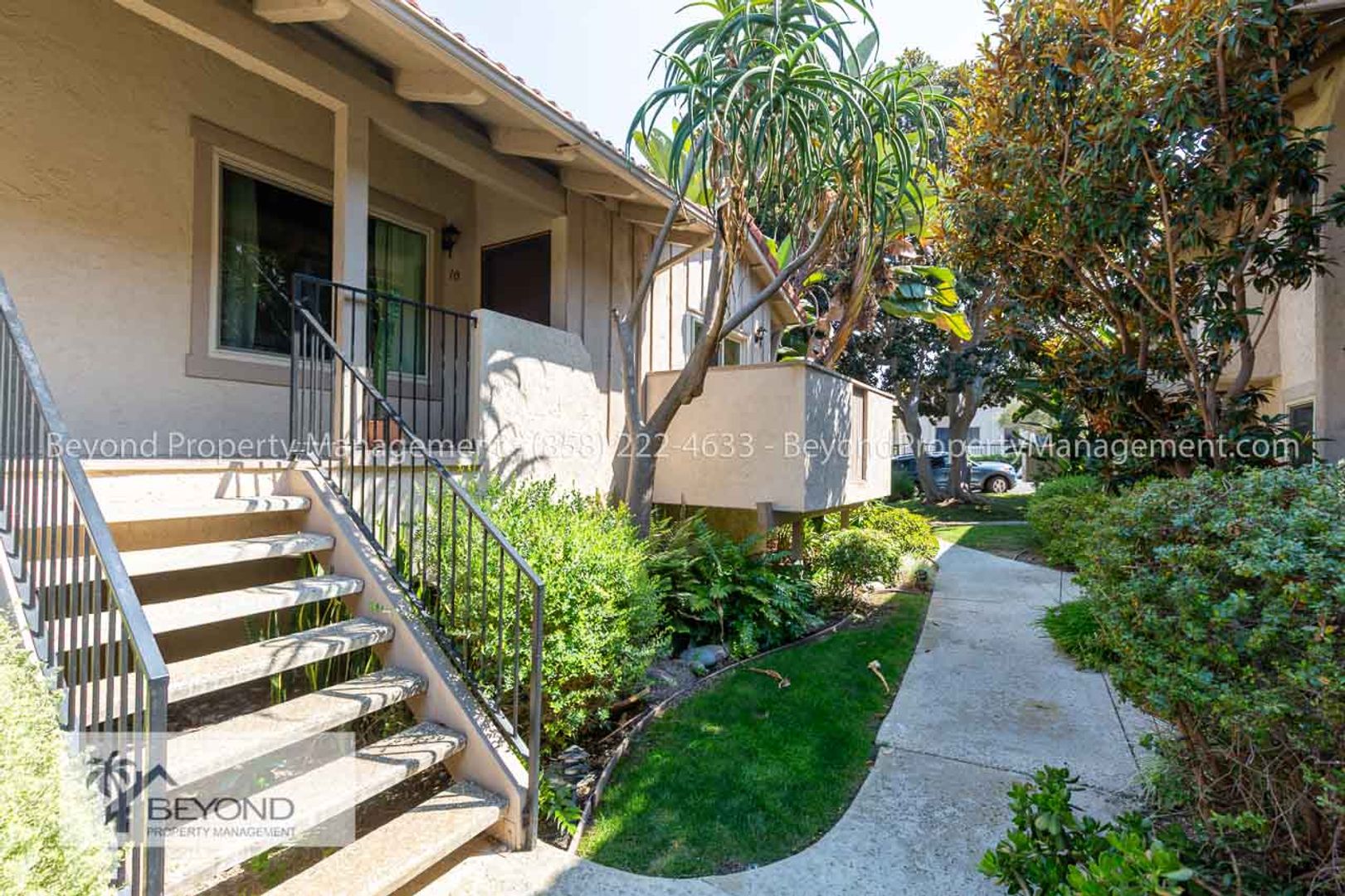 COASTAL CARSLBAD 2BR/2BA CONDO  –PET FRIENDLY  - VAULTED CEILINGS