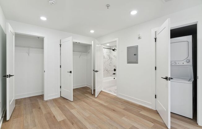 Studio, 1 bath, 530 sqft, $1,320, Unit Unit 109