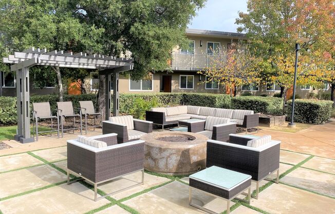 1 bed, 1 bath, 500 sqft, $2,199, Unit 52