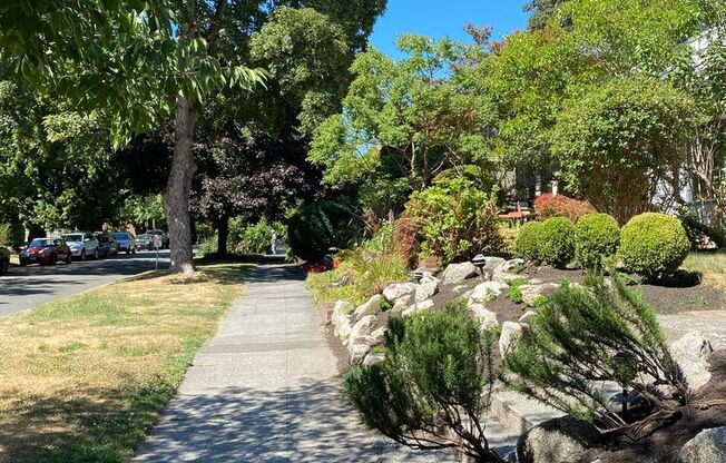Charming & Spacious 4-Square 3 BR/1.75 BA Home in Sought After Capitol Hill