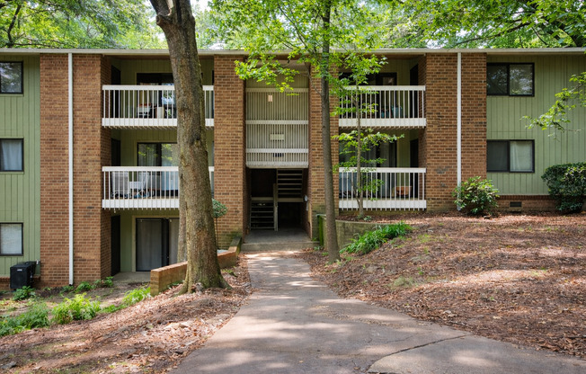 Three bedroom, 2 bath condo in Raleigh-$250 off first month!