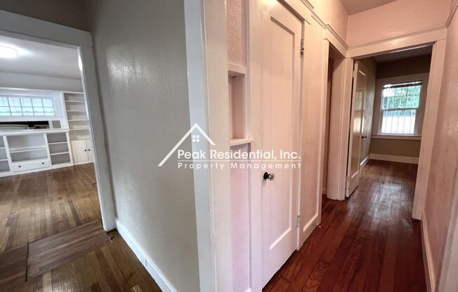 2 beds, 1 bath, $2,250