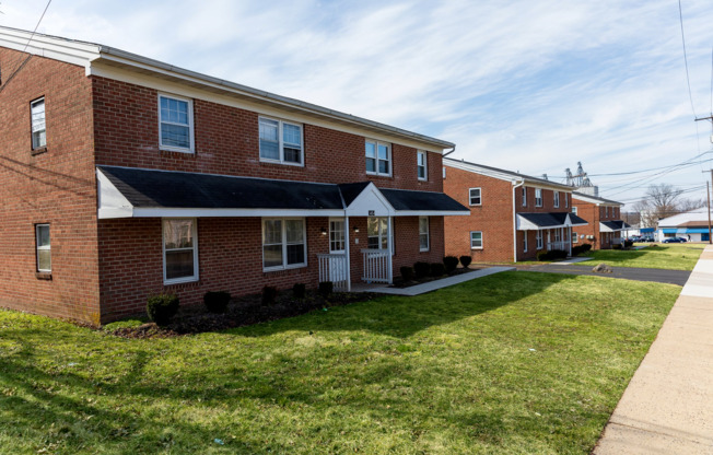 Second Street Apartments