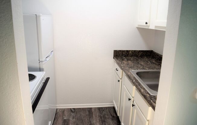 1 bed, 1 bath, $795