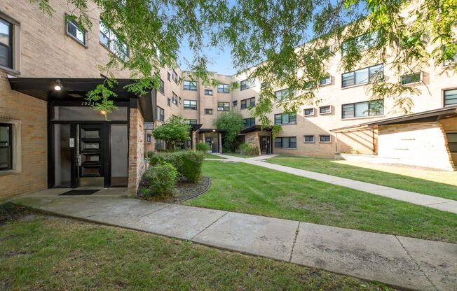 1 bed, 1 bath, 620 sqft, $2,595, Unit 10230-A3