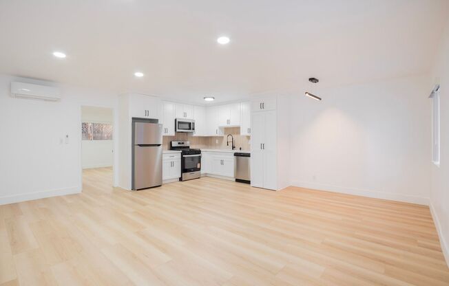 926 N Hudson LLC
