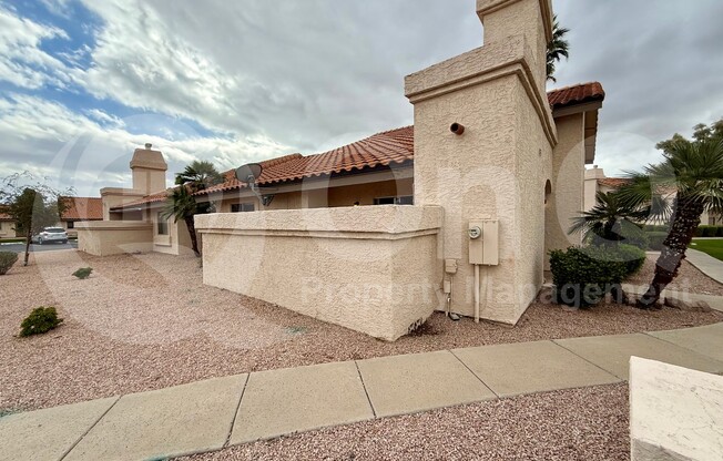 2019 W LEMON TREE Place