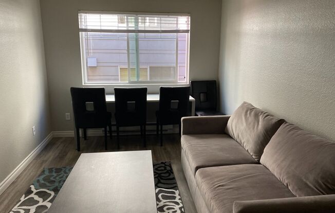 3 beds, 2 baths, 643 sqft, $2,300, Unit A205