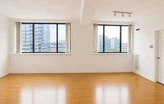 2 beds, 2 baths, 977 sqft, $3,900, Unit 702