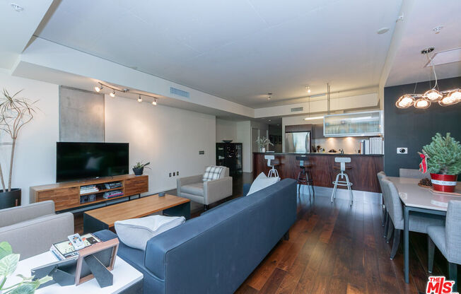 1 bed, 2 baths, 1,390 sqft, $4,000, Unit 1707