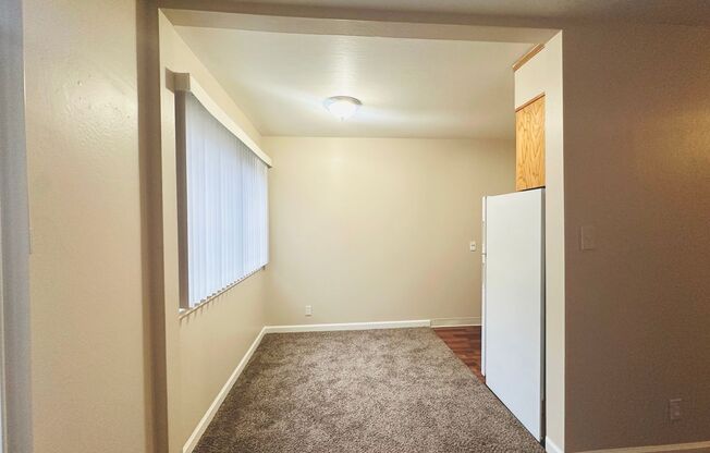 Studio, 1 bath, 325 sqft, $1,450, Unit 06