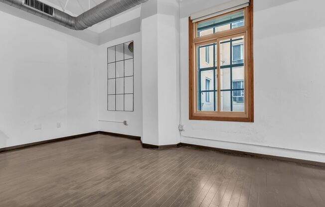 1 bed, 1 bath, $2,850, Unit 301