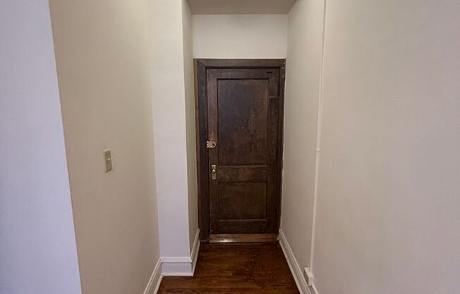 1 bed, 1 bath, 525 sqft, $1,645, Unit 225-G3