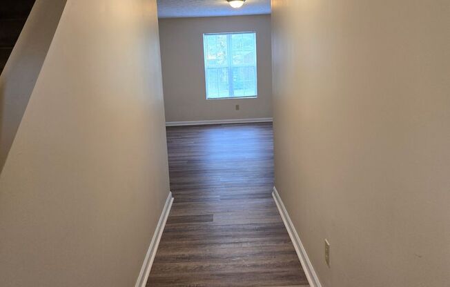 MOVE IN SPECIAL!!!  Single Family Home in Shadow Wood   240918