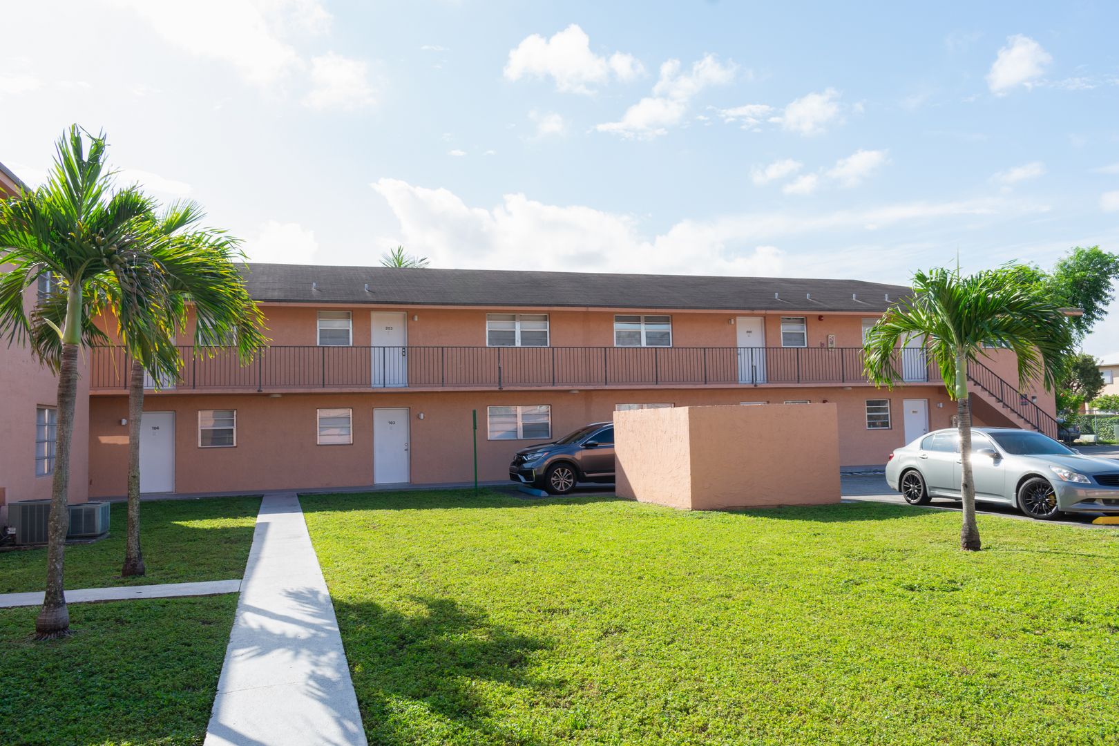 For Rent 1/1 for $1,650 in Hialeah