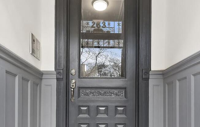 263 W 131 ST