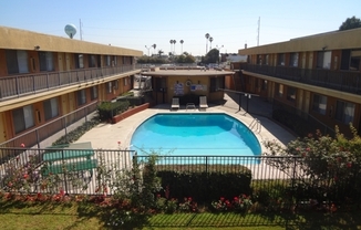 Studio, 1 bath, 425 sqft, $1,595, Unit 104 $499 SECURITY DEPOSIT O.A.C !!! AND SUMMER SPECIAL TO MOVE IN ...ASK ME HOW. CALL ME TO SCHEDULE YOUR VISIT ALBERT 323-809-6765
