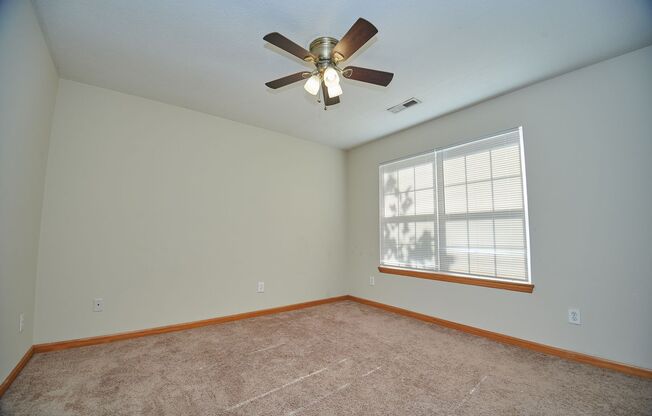 2 beds, 2.5 baths, 1,100 sqft, $1,410, Unit 4CW