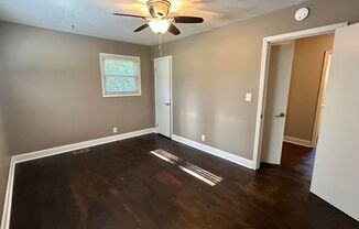 2 beds, 1 bath, $1,200