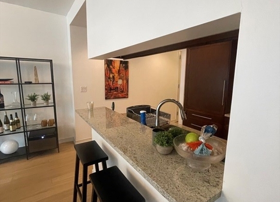 1 bed, 1 bath, 855 sqft, $5,000, Unit 3F