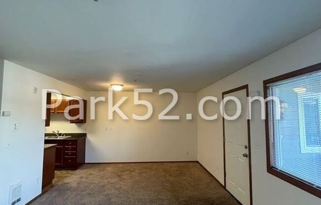 2 beds, 1 bath, $1,350