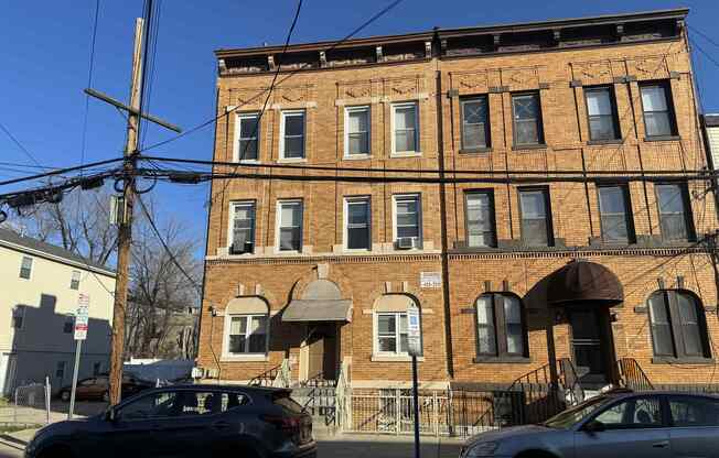 112 LINCOLN ST