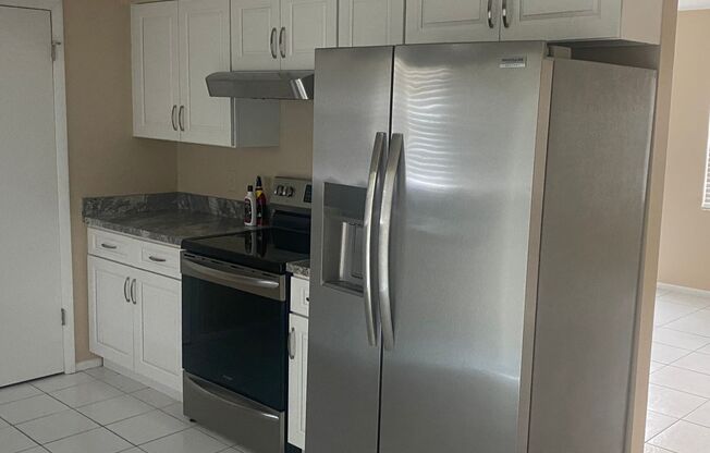 2 beds, 2 baths, $1,900