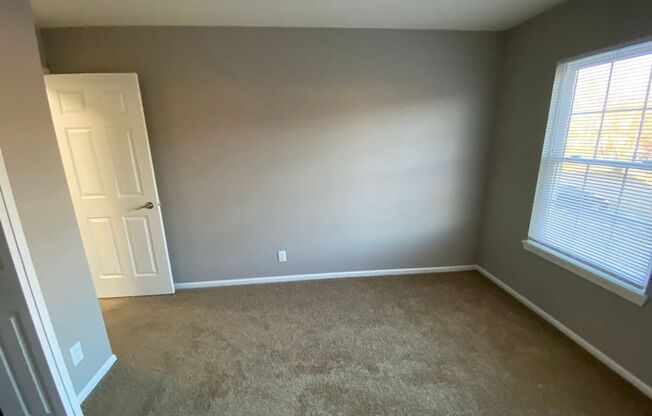 2 beds, 1 bath, 1,000 sqft, $1,595, Unit 1167-9