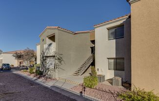 3 beds, 2 baths, $1,495, Unit # 2097