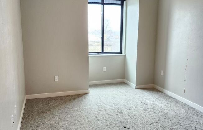 2 beds, 2 baths, 1,028 sqft, $1,700, Unit 403