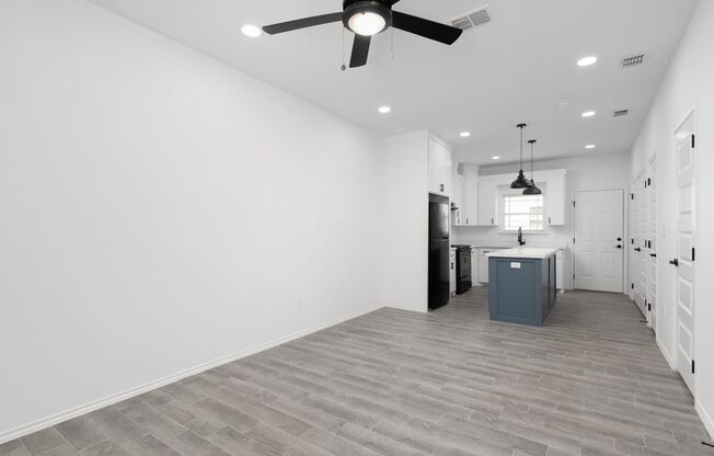 405 Lions Villa Ave.