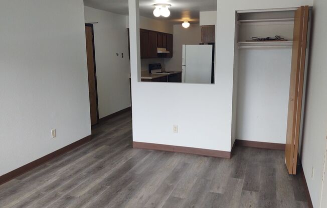 3 beds, 1 bath, 1,169 sqft, $1,195, Unit #02