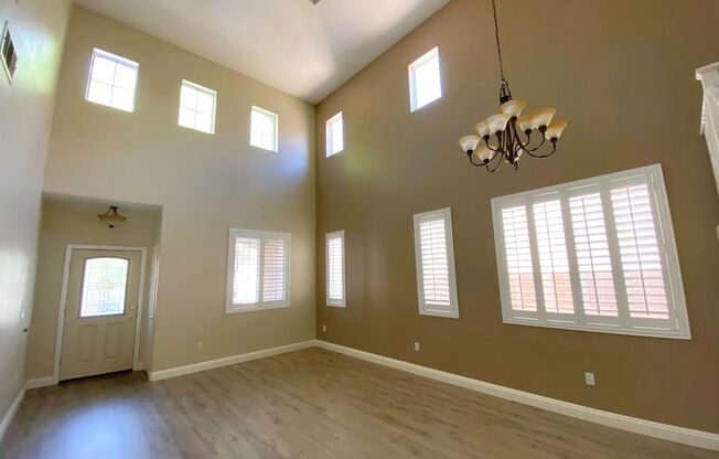 SUMMERLIN GATED 3BD 2.5BA HOME WALKING DISTANCE FROM PALO VERDE HIGH SCHOOL