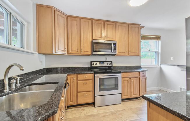 Charming Rambler - Close to Downtown Silver Spring - Available Now!