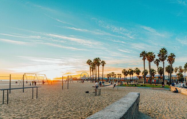 3 beds, 3 baths, 1,158 sqft, $5,357, Unit 205