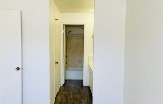 1 bed, 1 bath, 600 sqft, $995, Unit 16A