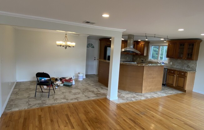 169 SUMMER ST