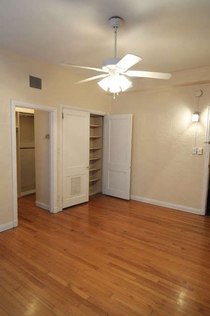 Studio, 1 bath, 300 sqft, $725, Unit Apt 411