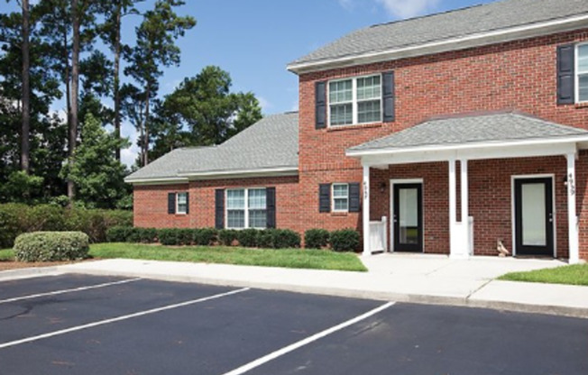 Pleasant Grove Village Apartments in Wilmington